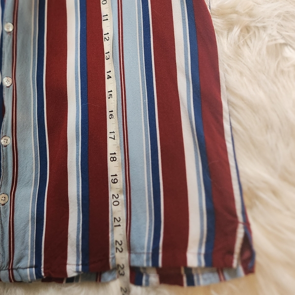 Mens Stripe Short Sleeve Button Up Shirt (Size M) - Picture 9 of 12